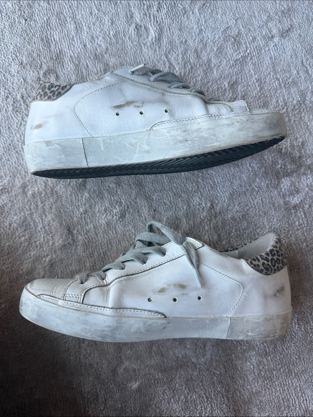 Golden Goose White Sneakers with Gray Laces and Gold Star - Picture 5 of 8